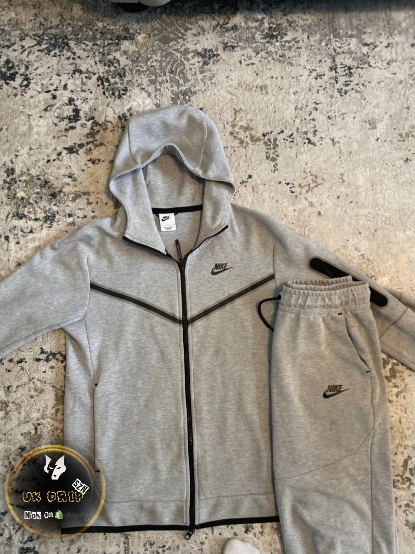 Nike grey og season tech fleece