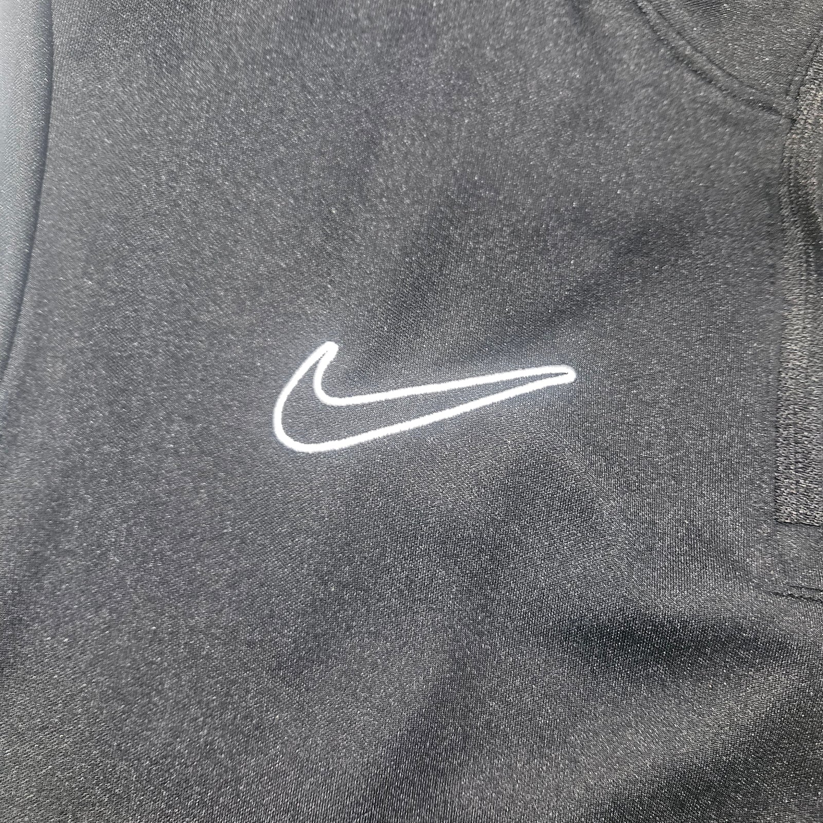 Nike Dri-FIT Men’s Sports Hoodie – Black & White – Size Small