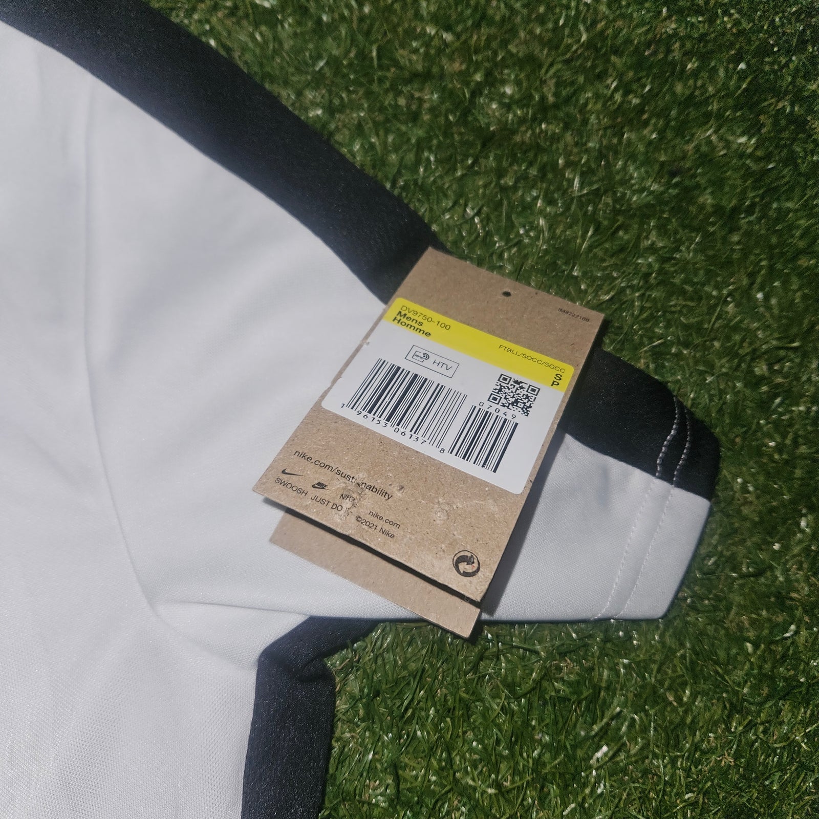 Nike Dri-FIT Men’s T-Shirt – White – Size Small – Brand New With Tags