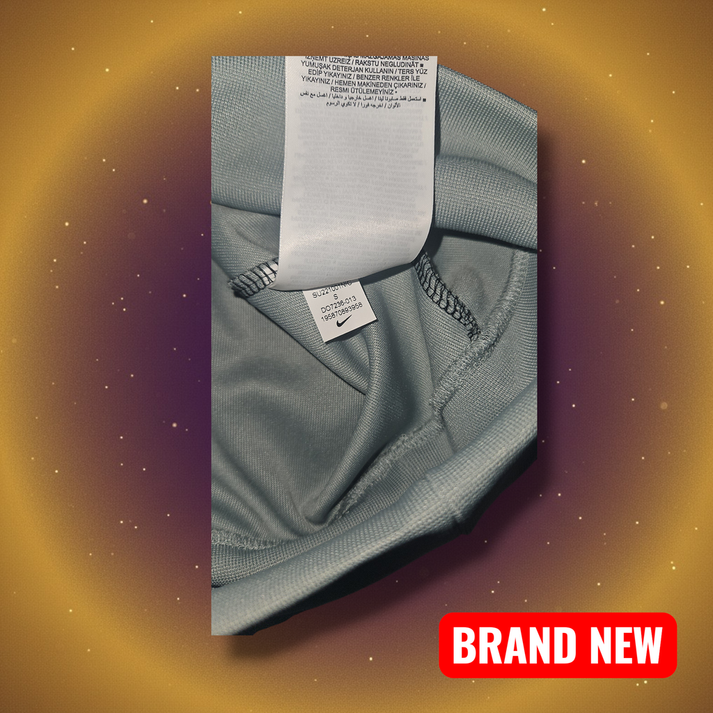 Nike Air Max Jumper in Light Blue/Grey - Size Small