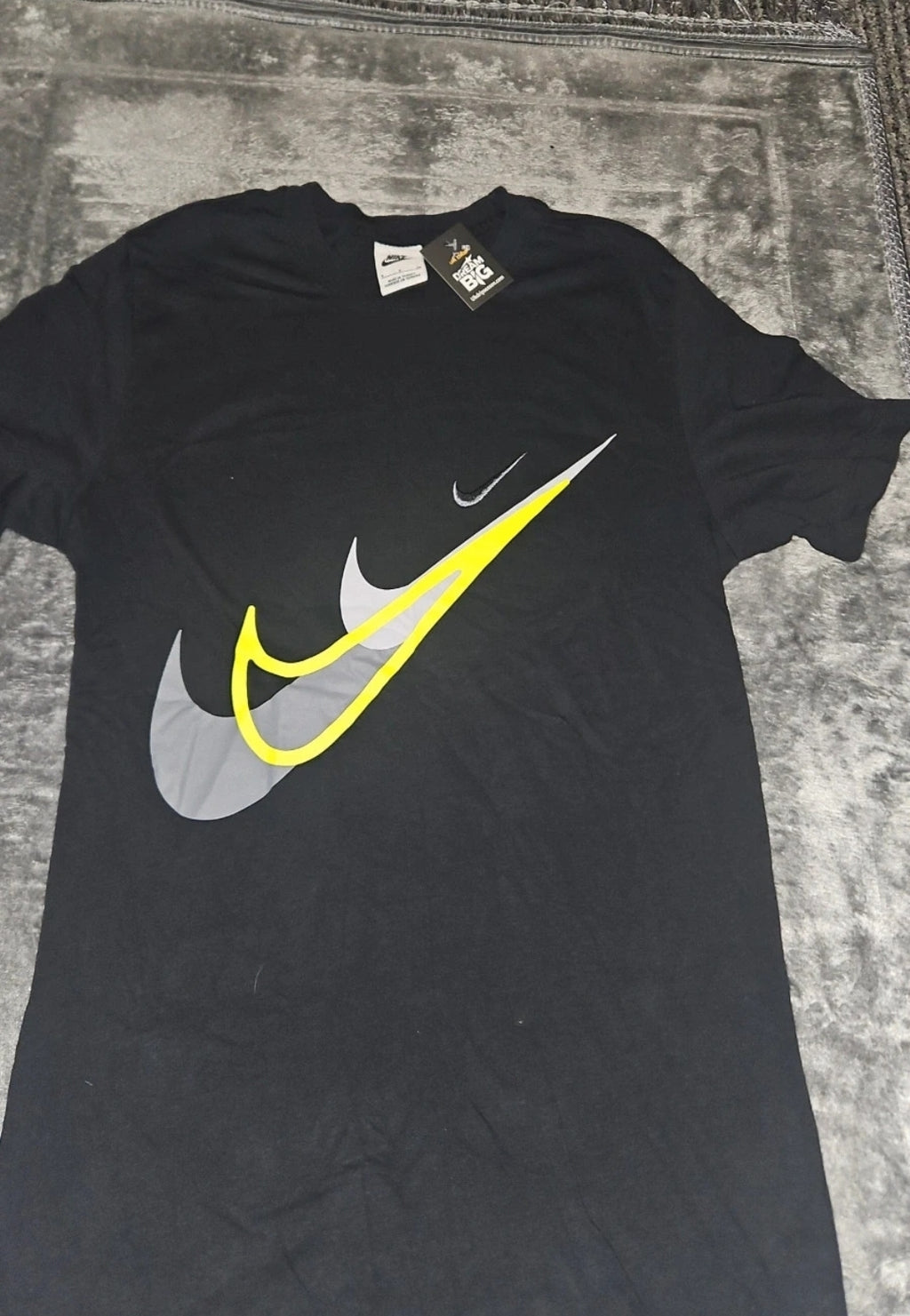 Nike Black Print T-Shirt - Size Small for Streetwear