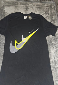 Nike Black Print T-Shirt - Size Small for Streetwear
