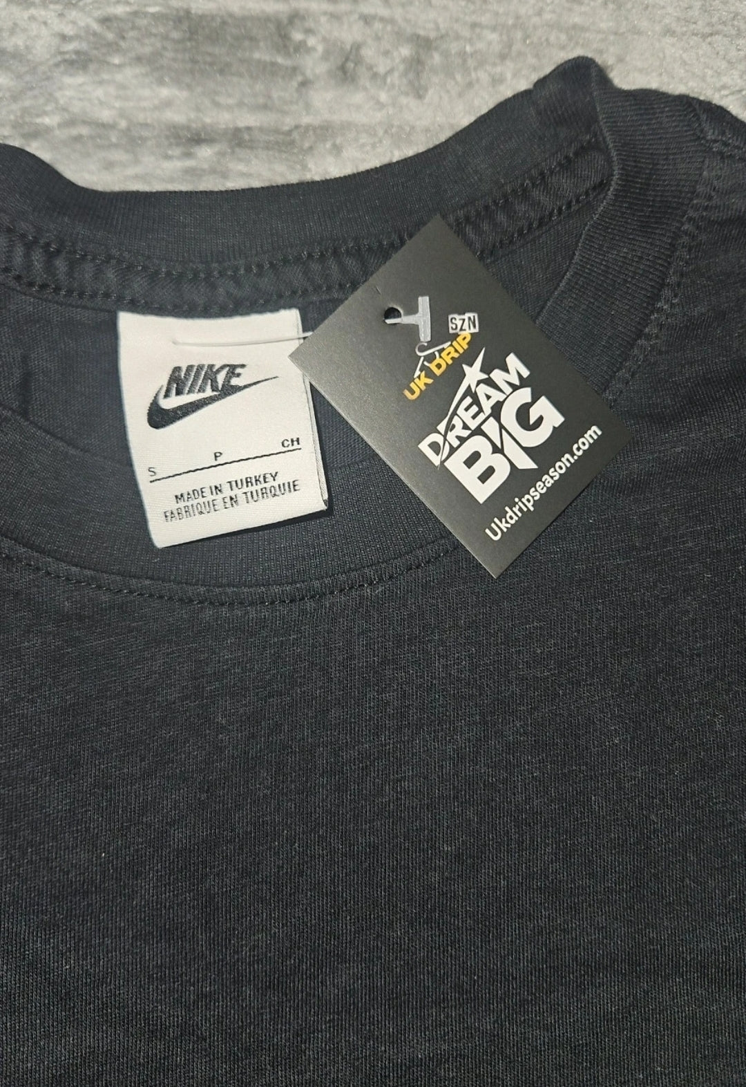Nike Black Print T-Shirt - Size Small for Streetwear