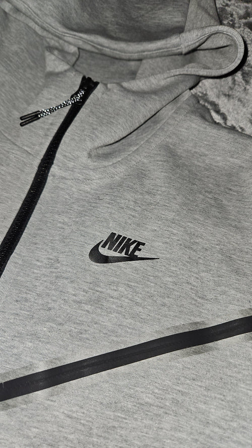 Nike Tech Fleece Hoodie Grey Size XS - Essential Streetwear