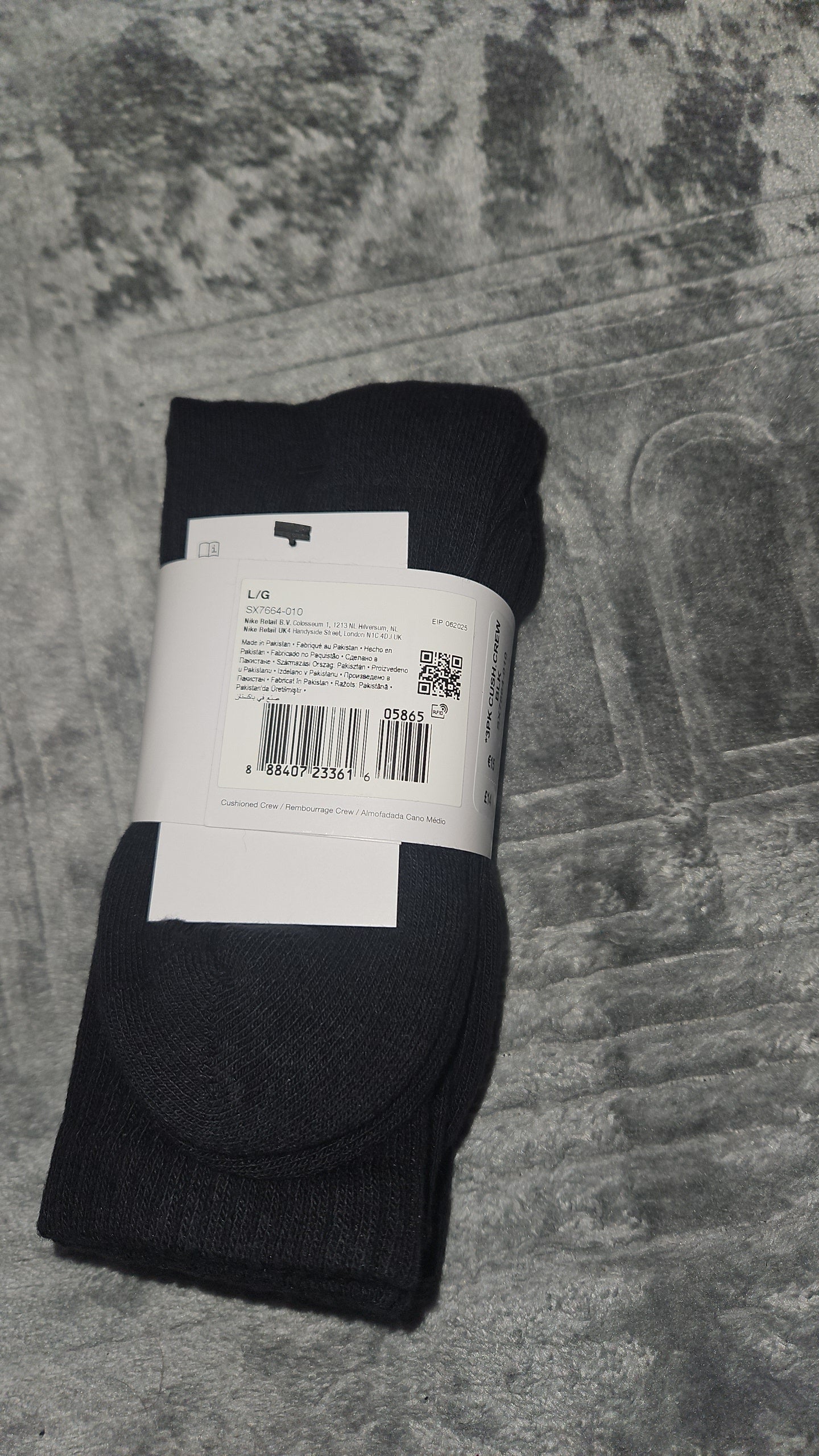 Nike 3-Pack Black Socks Size 8-11 for Everyday Comfort