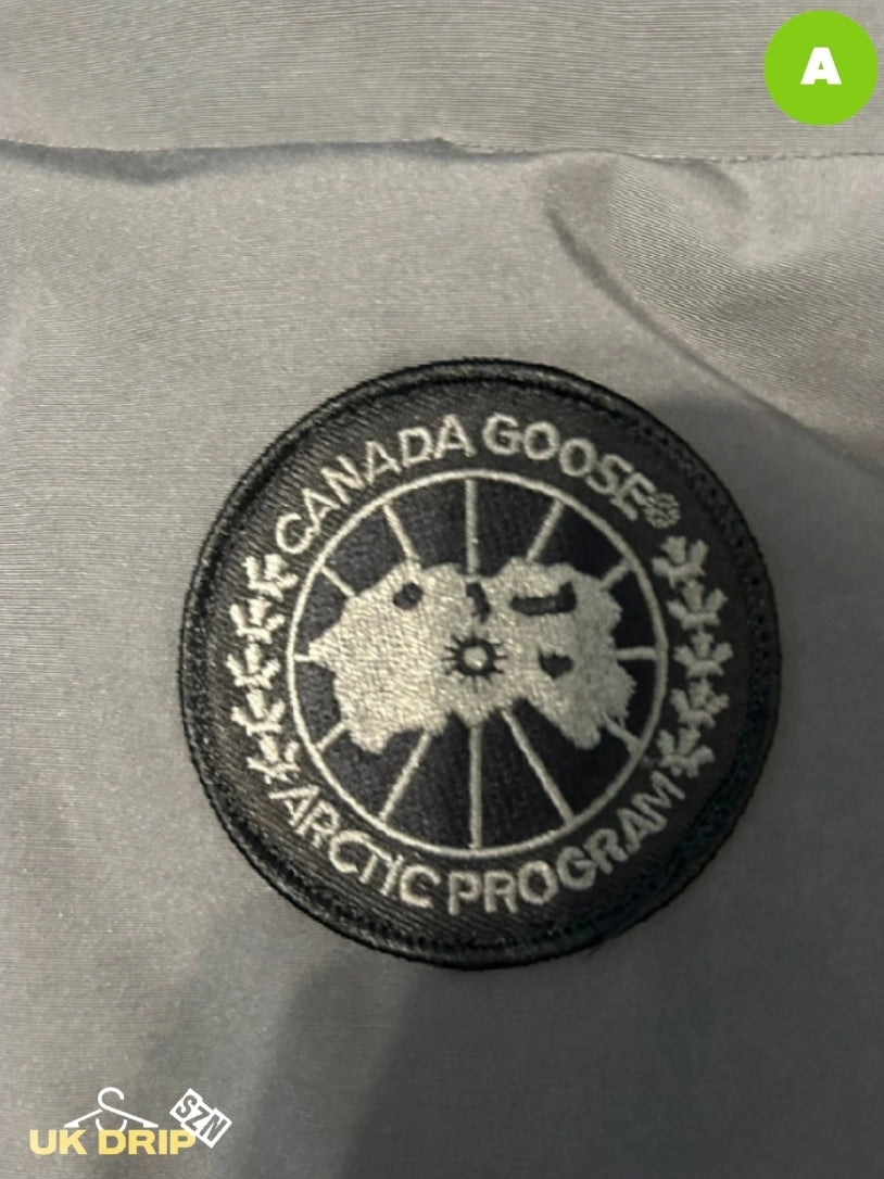 Canada goose gilet- men's small