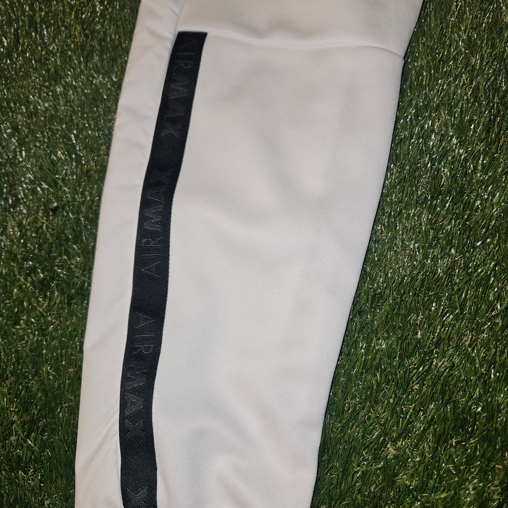 Nike Jumper Size Small BNWT