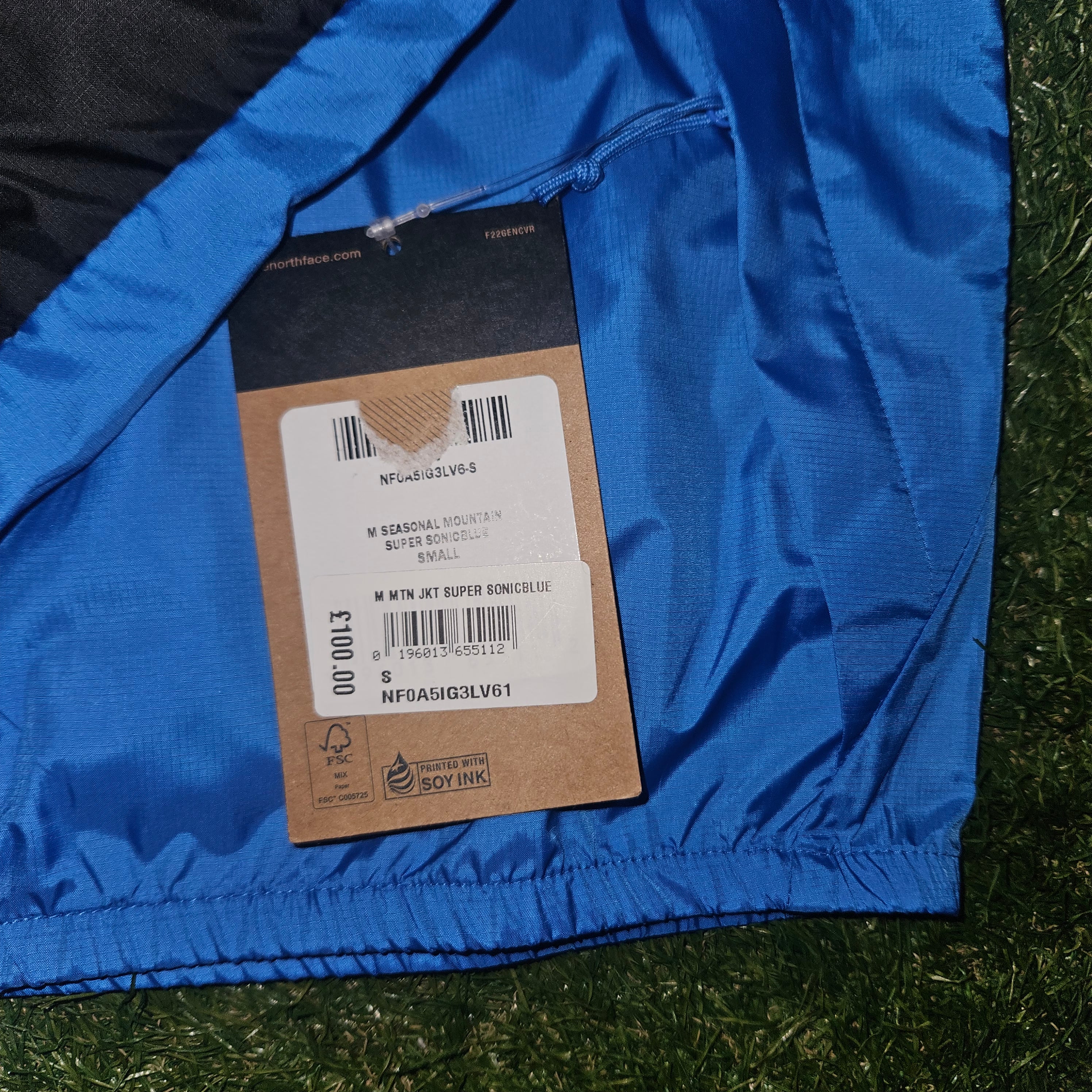 The North Face Blue & Black Windbreaker - Size Small - BNWT