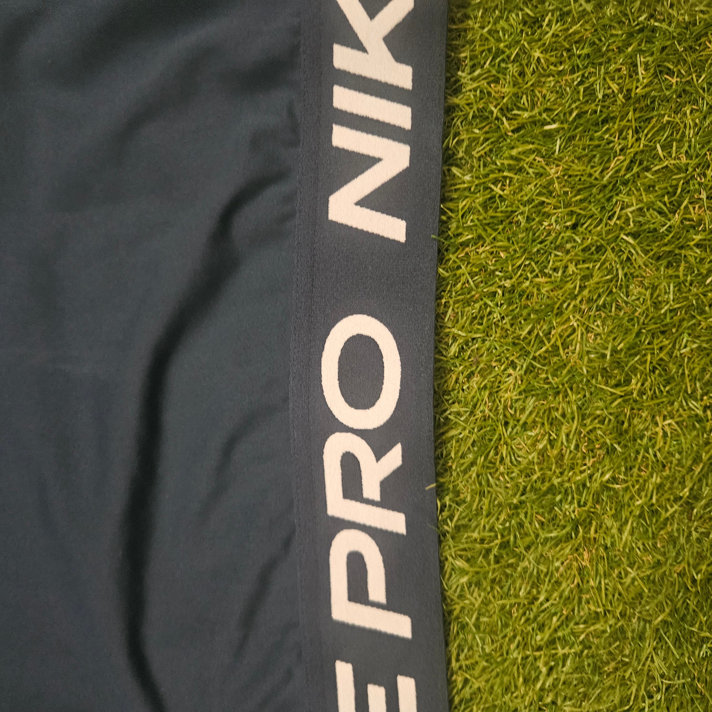Nike Pro Cropped Long Sleeve Top – BNWT – Women's Small