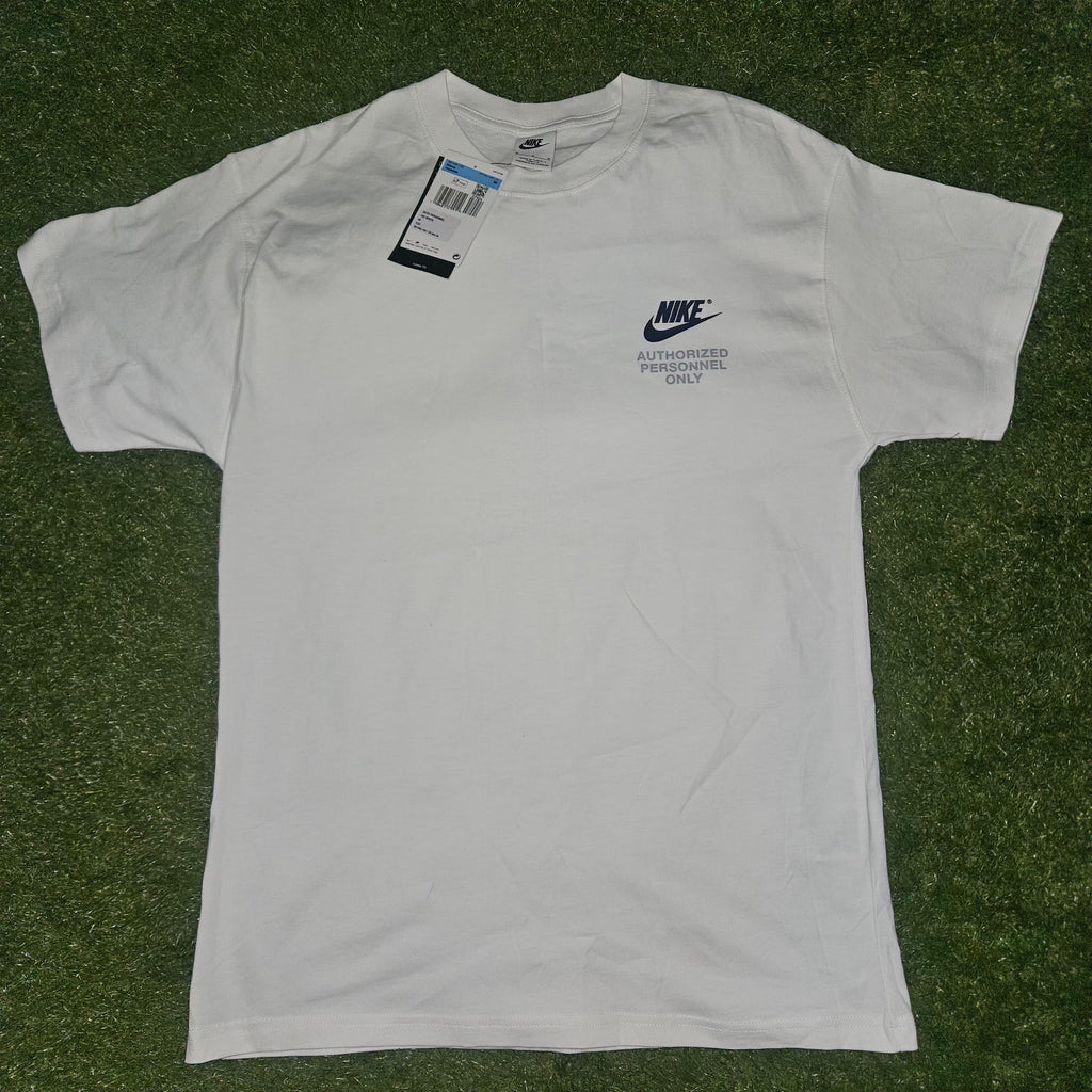 Nike APO White T-Shirt – Men's Size Medium BNWT