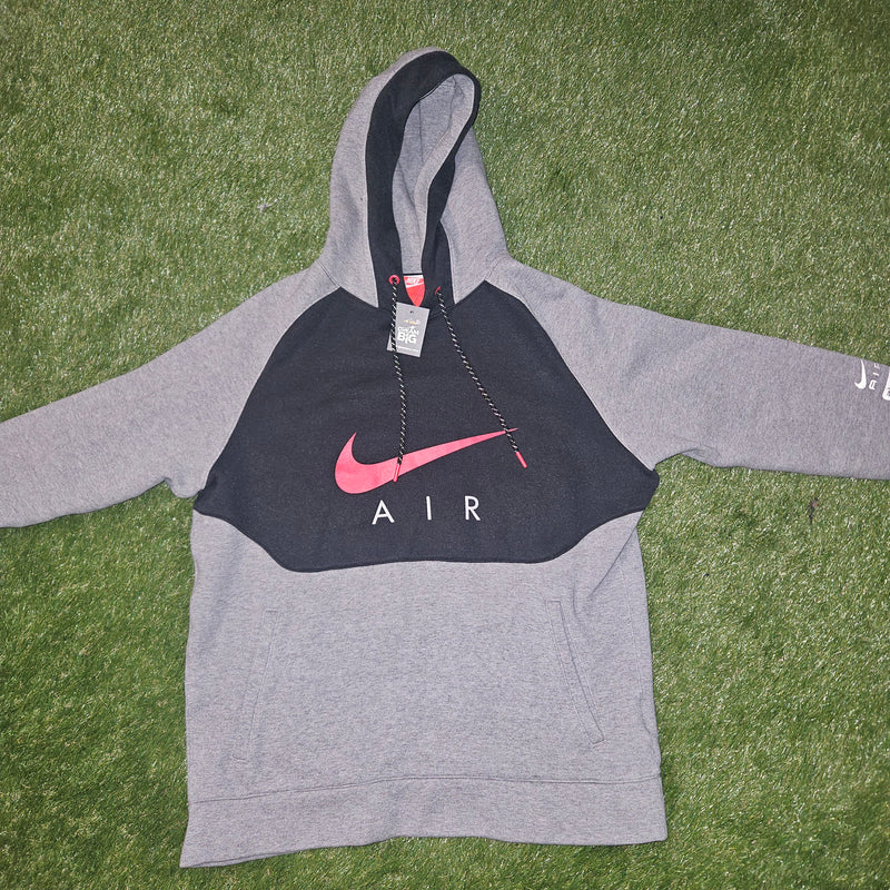 Nike jumper size medium