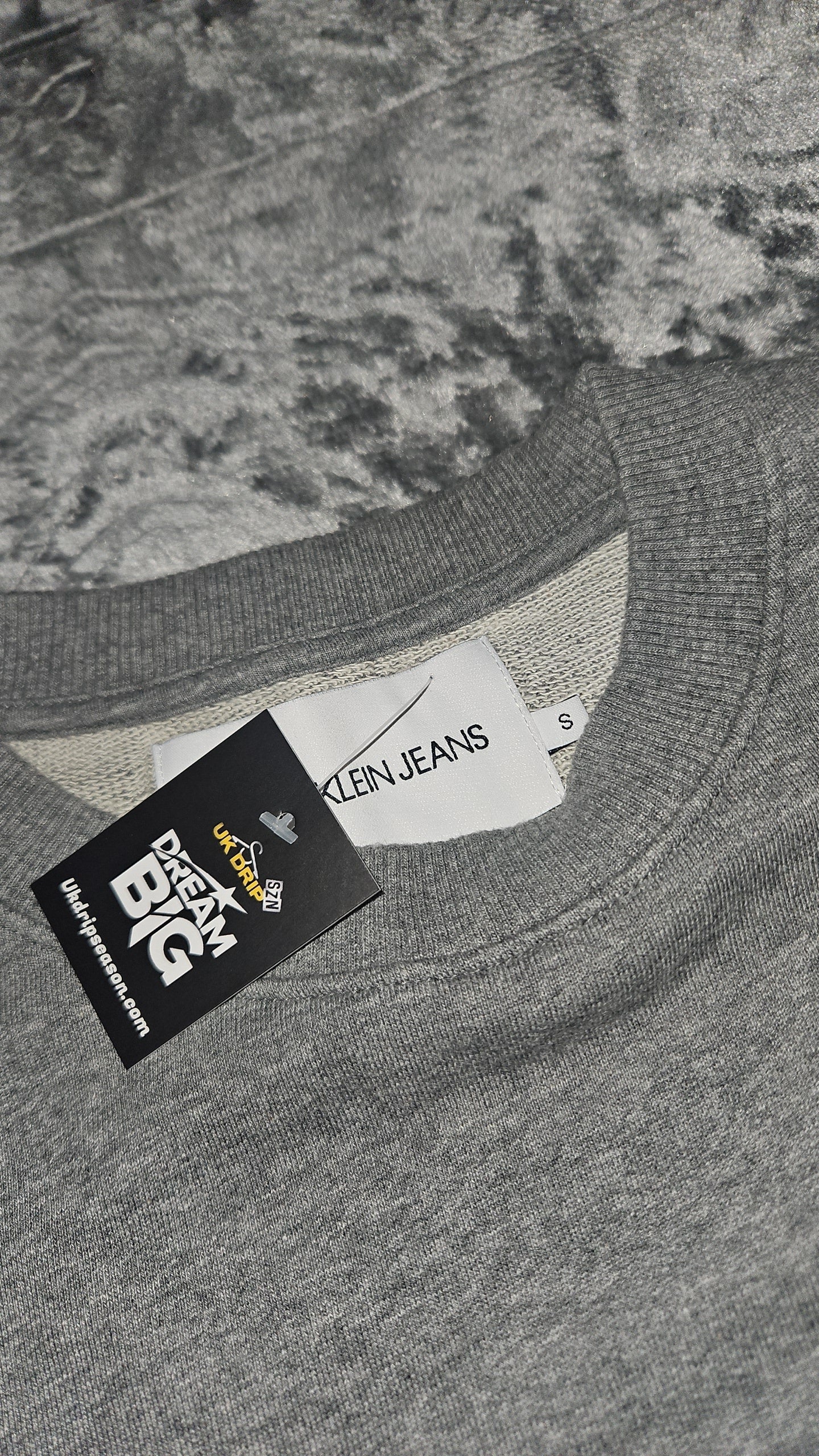 Calvin Klein Grey Jumper - Size Small for Men and Women