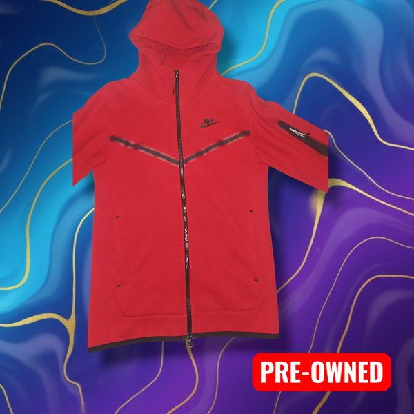 Nike Tech Fleece Red XS – Iconic Streetwear Essential