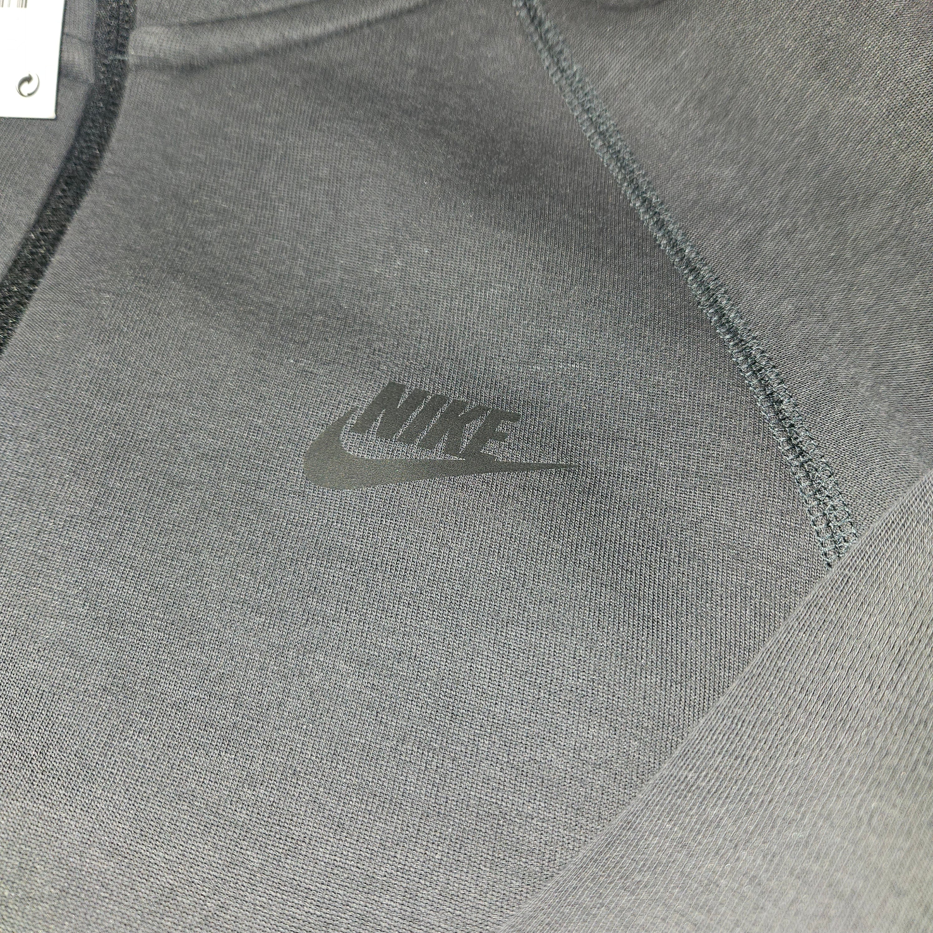 nike tech fleece black size xs BNWT