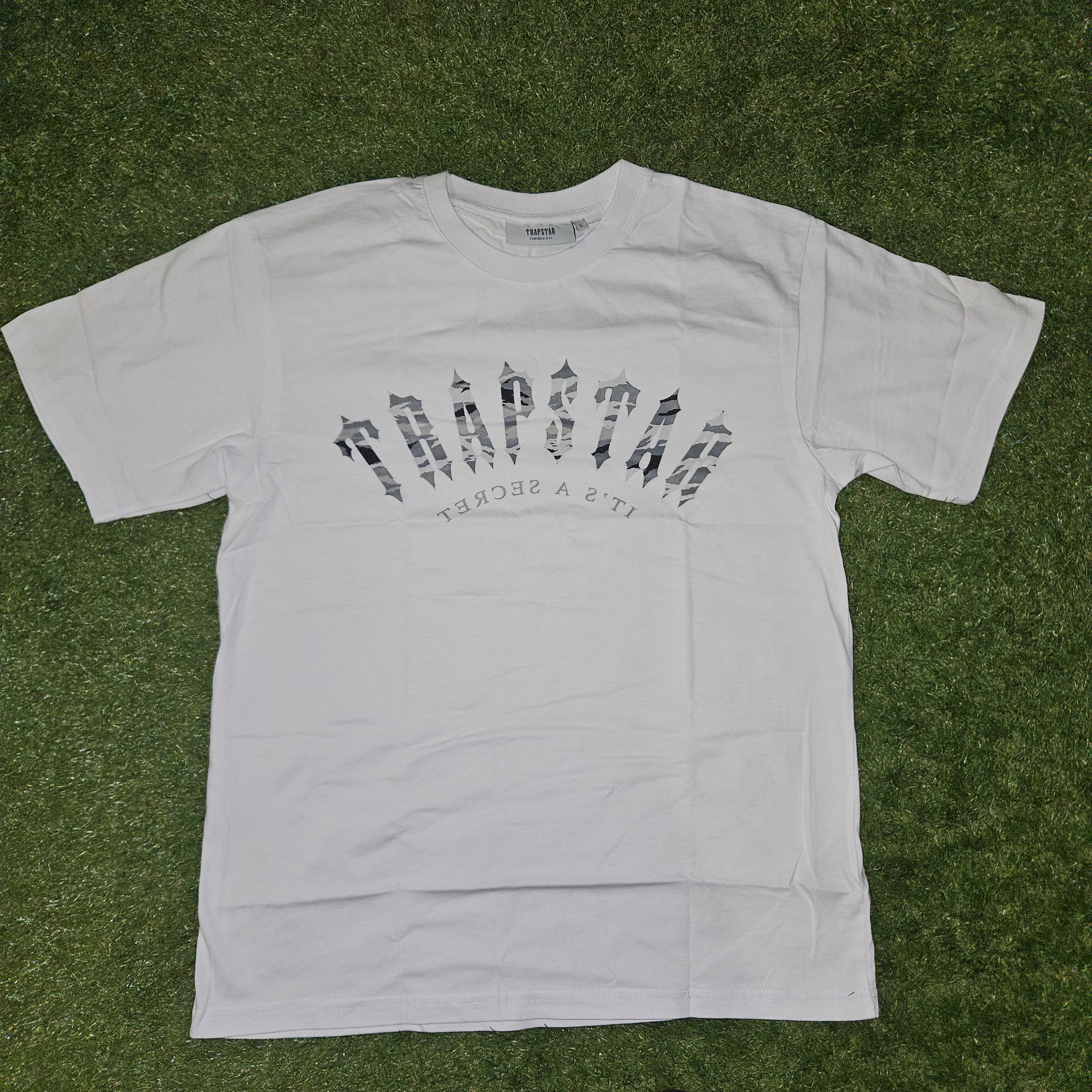 Trapstar Irongate T-Shirt – White – Size L – Mens – BNWT
