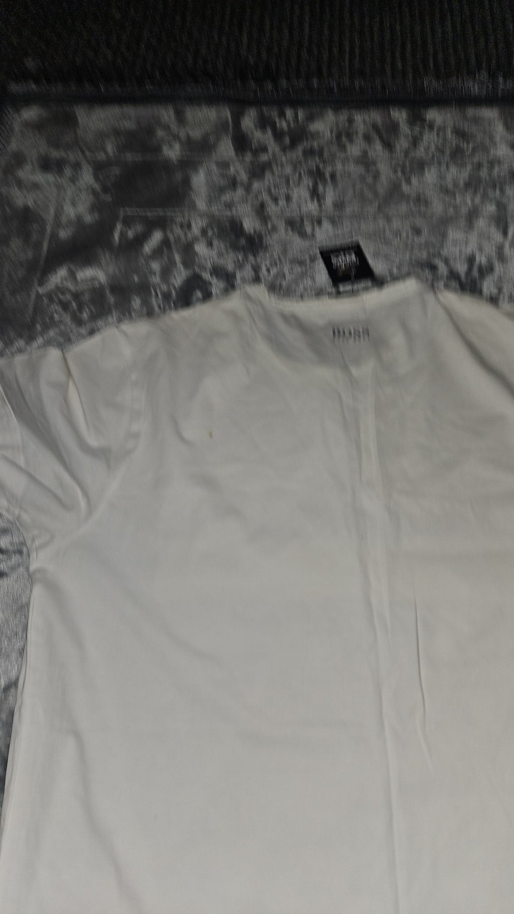 Hugo Boss White T-Shirt - Size Small - Pre-Owned