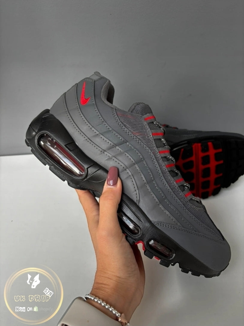 Nike Air Max 95 UK Size 8