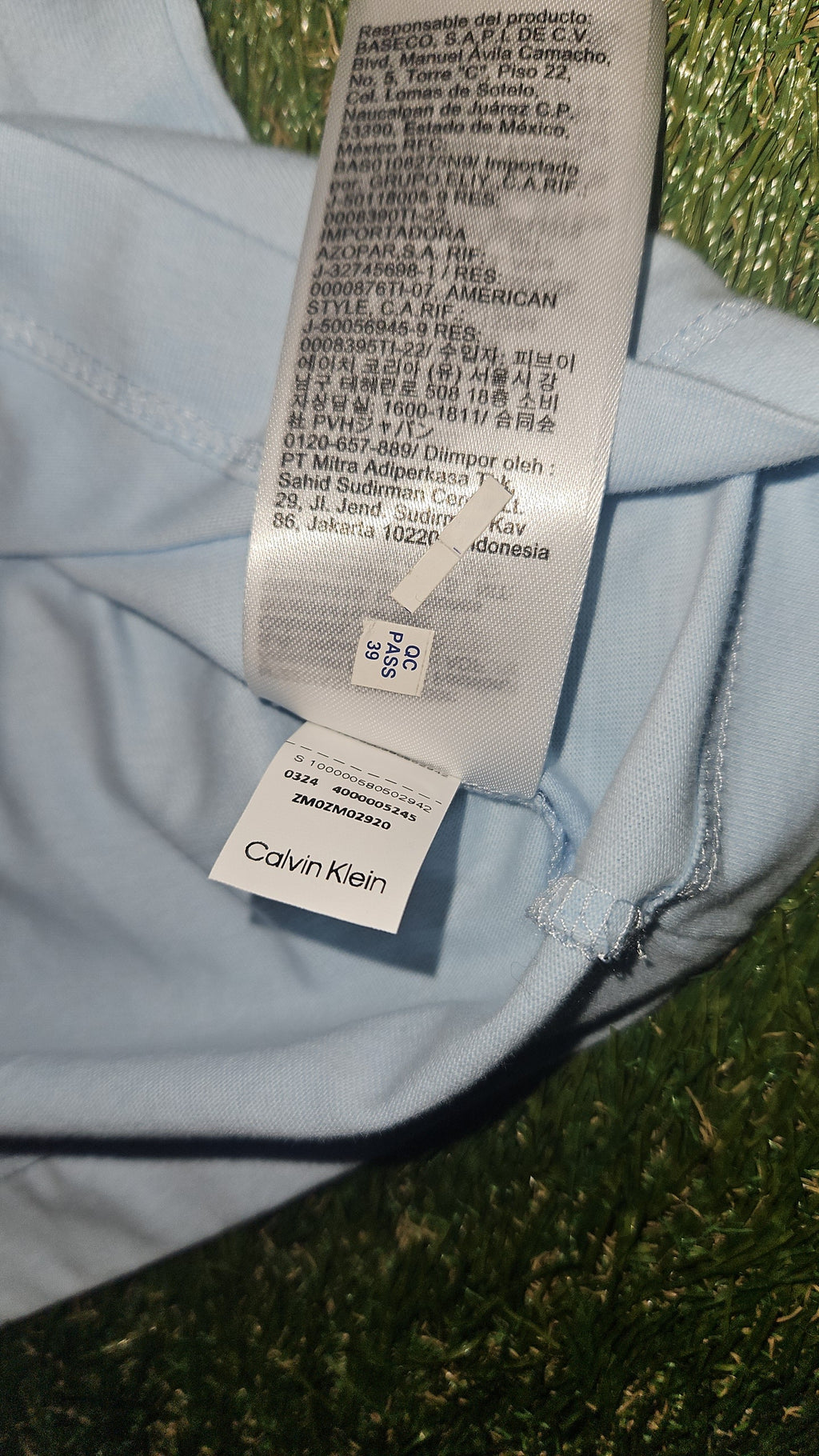 Calvin Klein Light Blue T-Shirt - BNWT - Size S