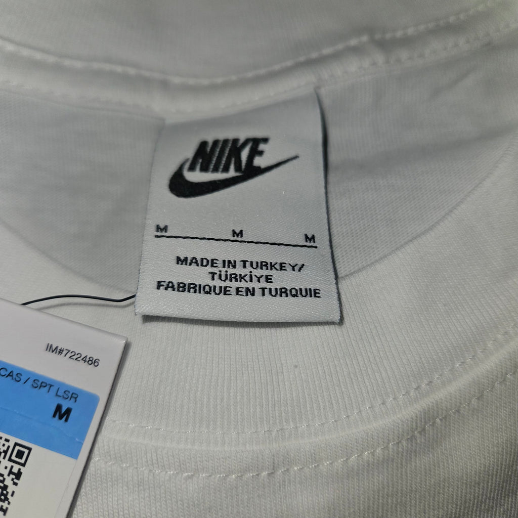Nike APO White T-Shirt – Men's Size Medium BNWT