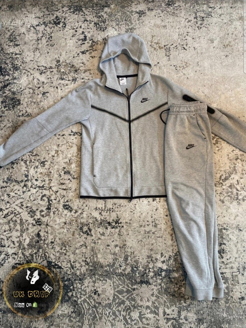 Nike grey og season tech fleece