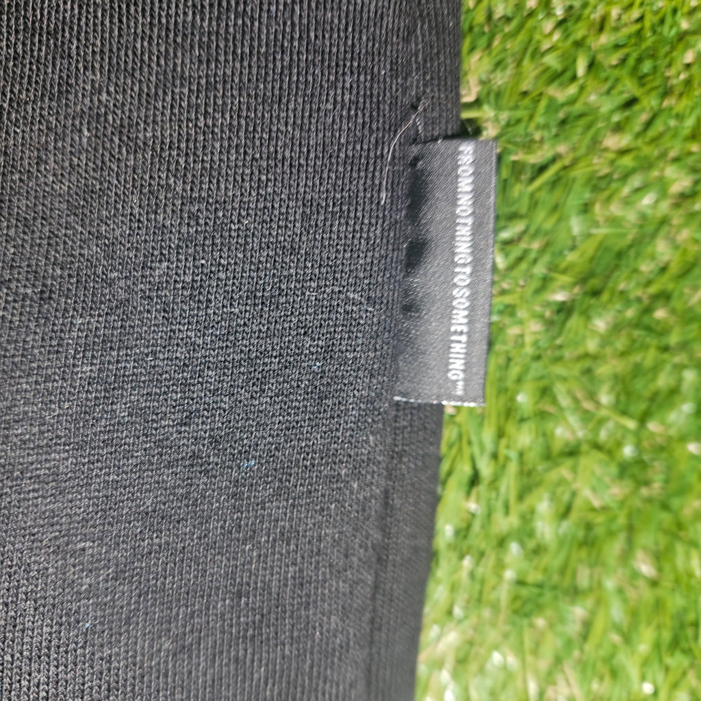 HOODRICH JUMPER SIZE SMALL