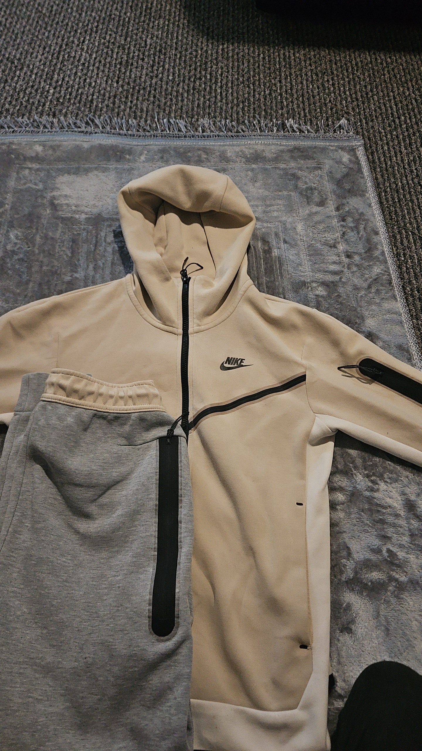 (RARE) Nike Tech Fleece Tracksuit old Gen Size Xs/S