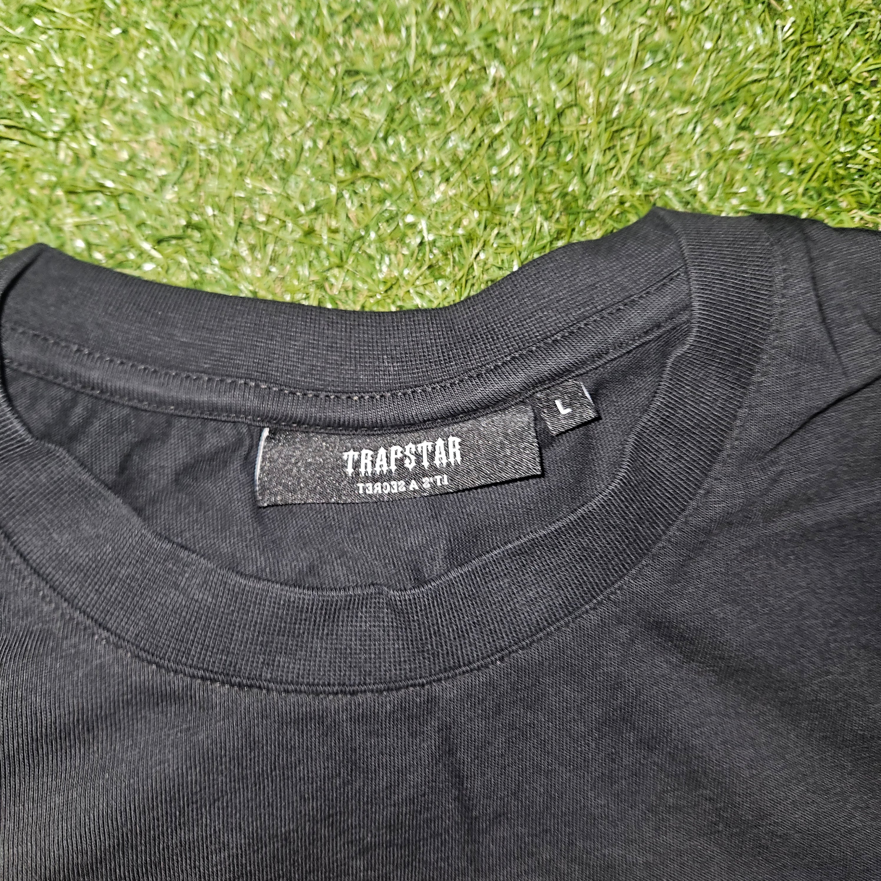 Trapstar Decoded T-Shirt – Black – Size L – BNWT