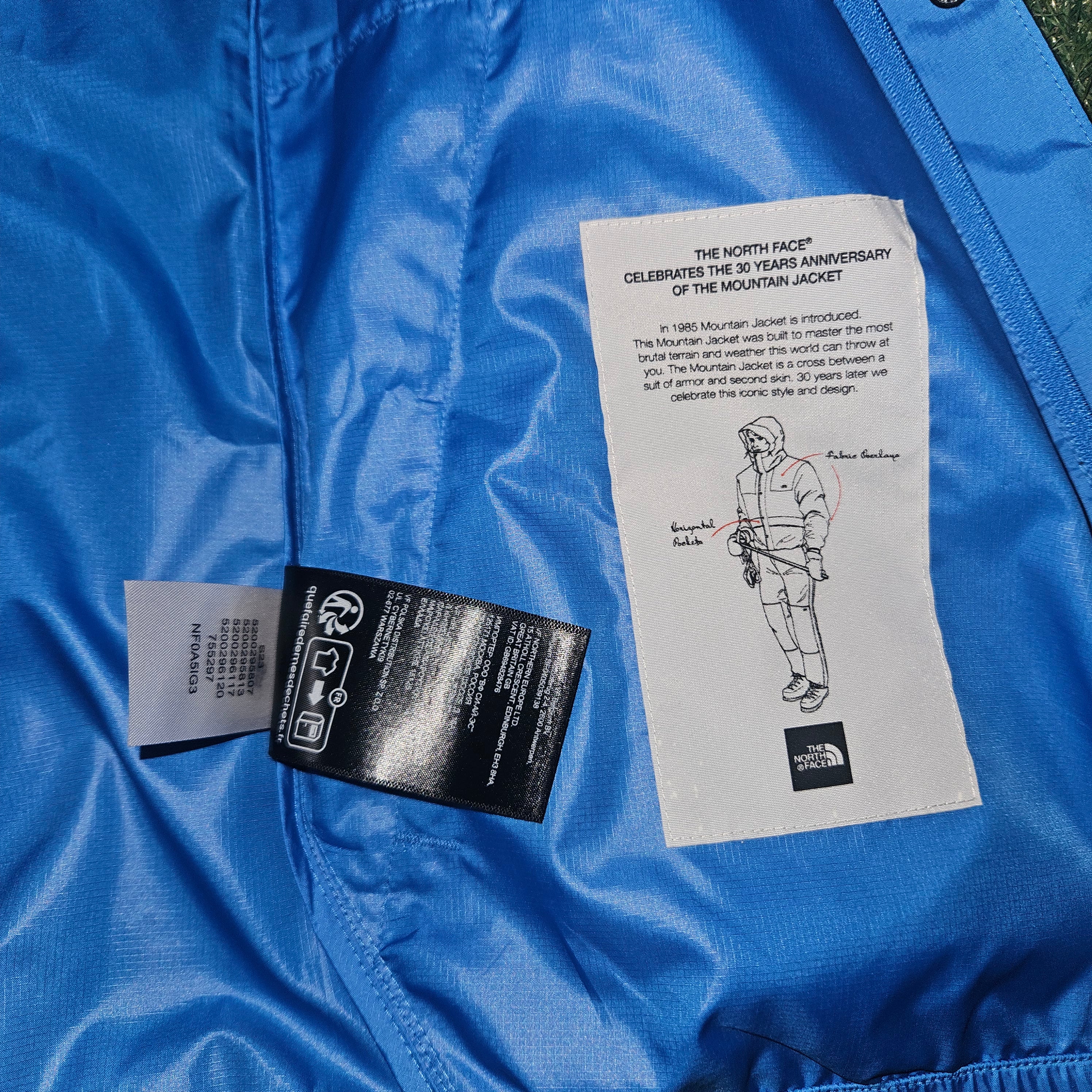 The North Face Blue & Black Windbreaker - Size Small - BNWT