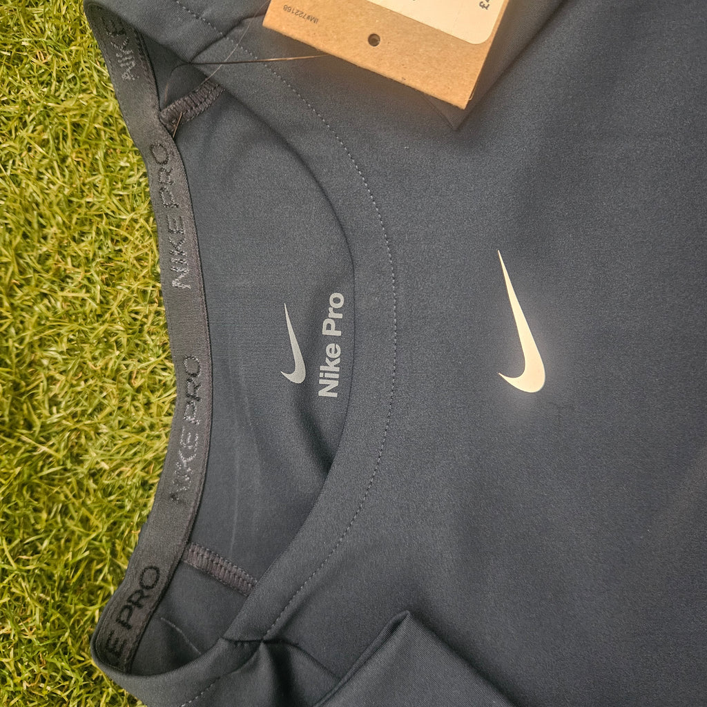 Nike Pro Cropped Long Sleeve Top – BNWT – Women's Small