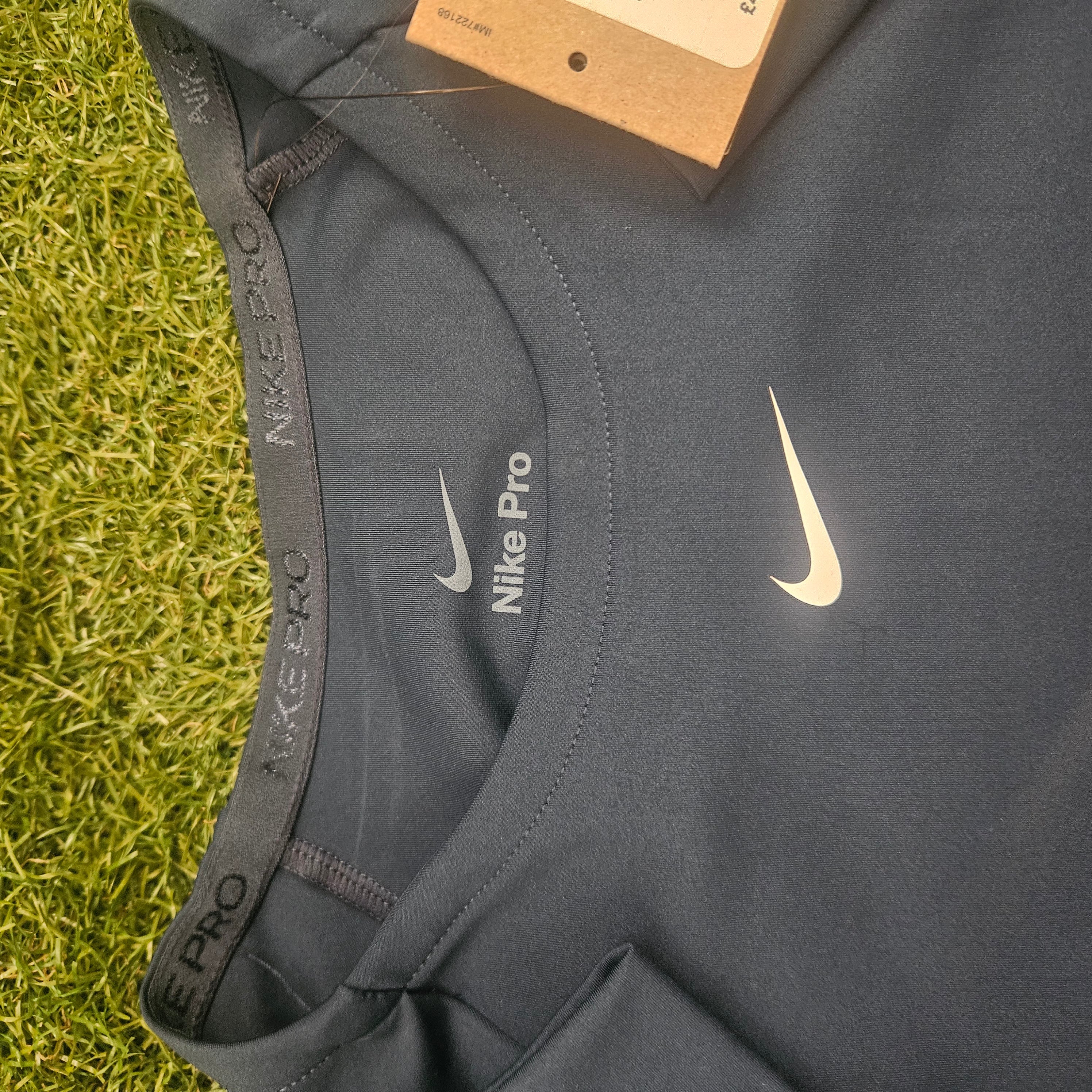 Nike Pro Cropped Long Sleeve Top – BNWT – Women's Small