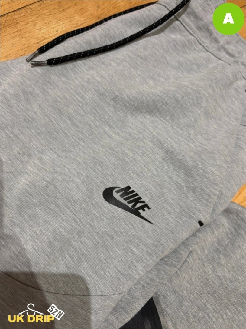 Nike tech fleece tracksuit grey / yellow size S