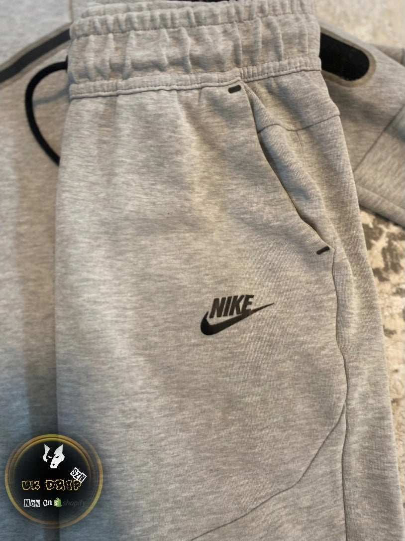Nike grey og season tech fleece