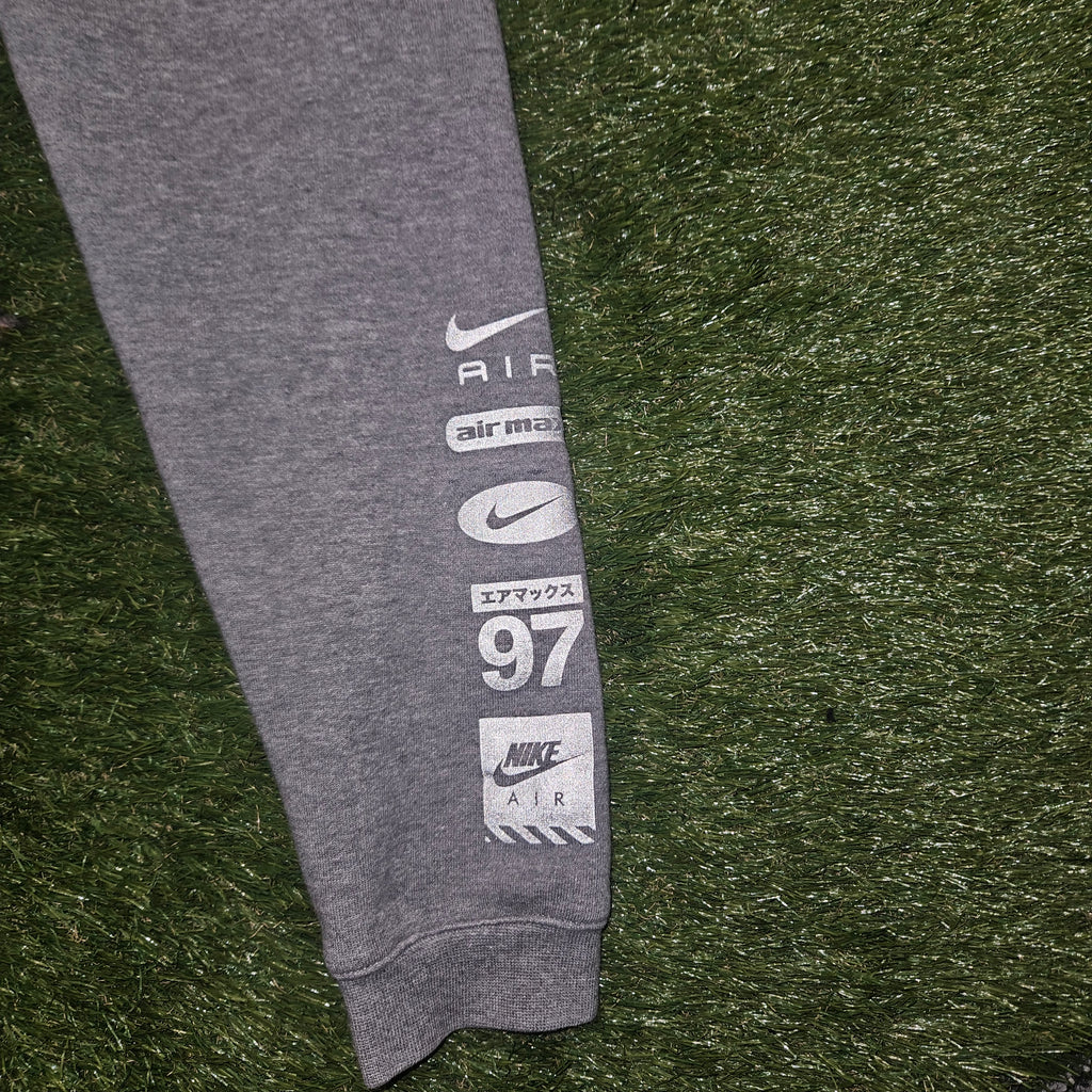 Nike jumper size medium