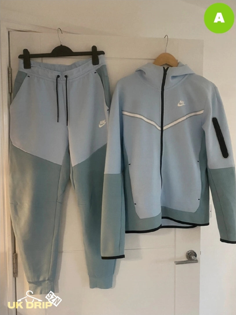 Men's Nike Tech fleece track suit size small