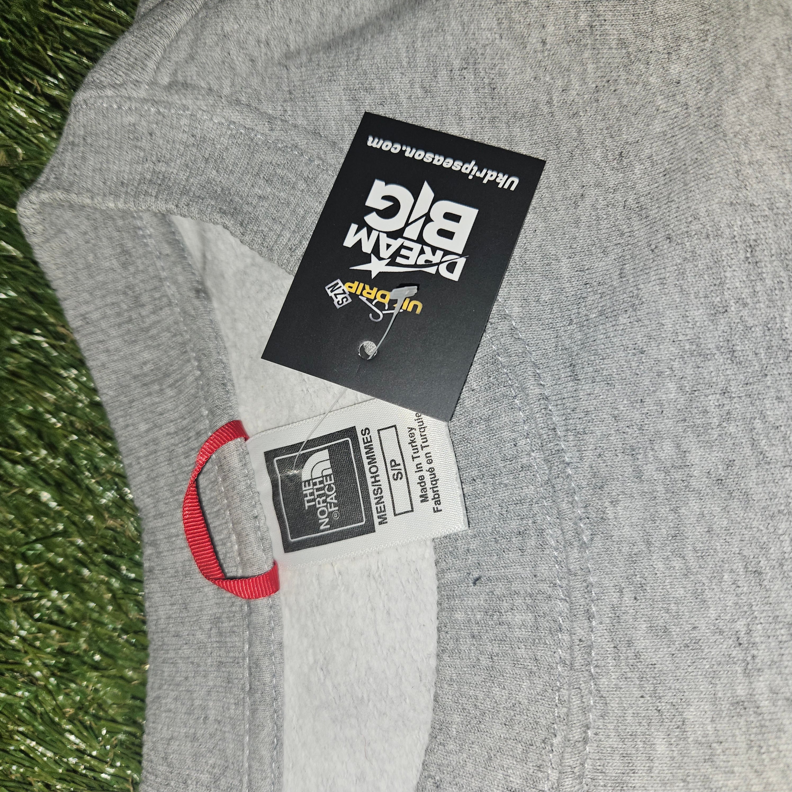 North face jumper size small