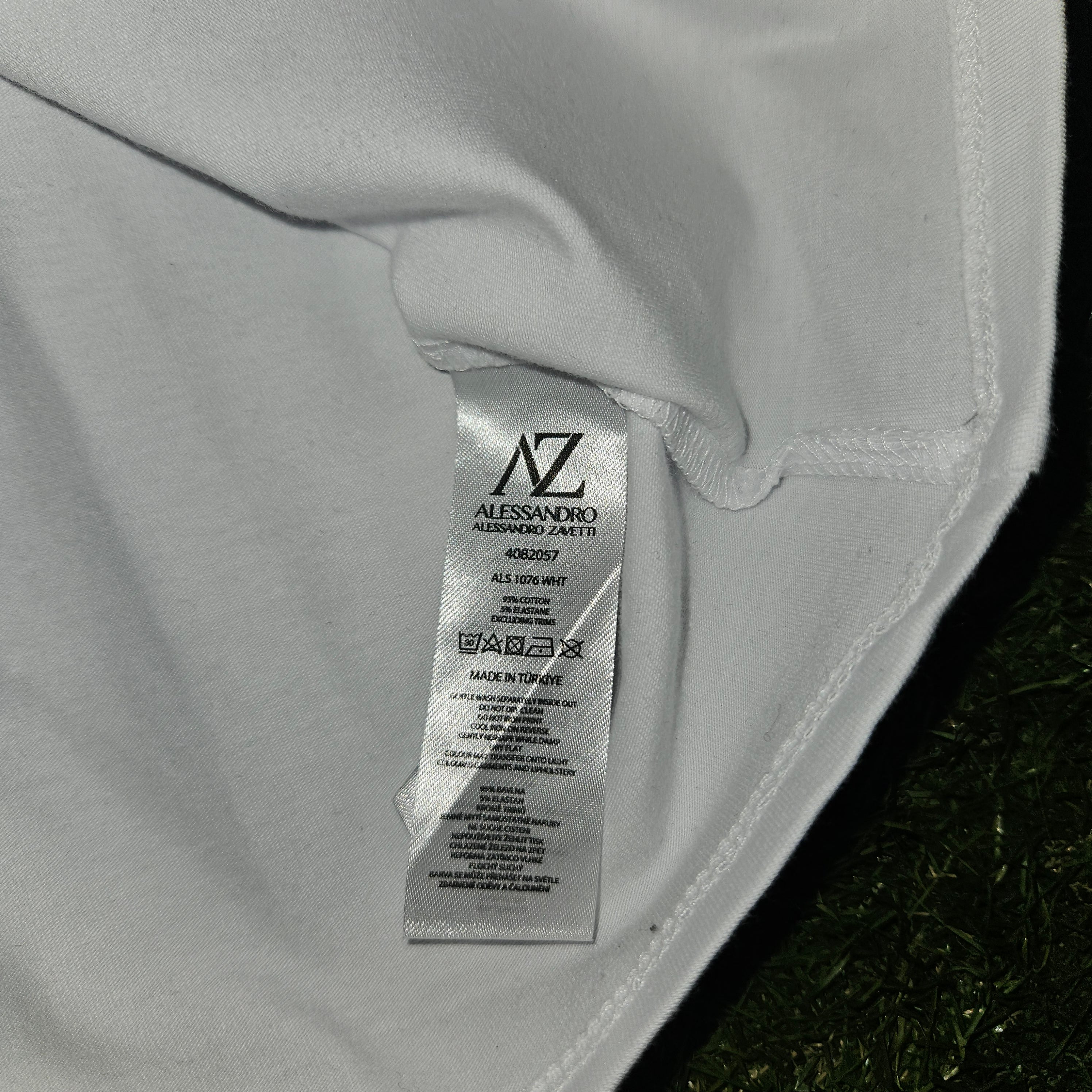 Alessandro Zavetti Snake Print White T-Shirt – Men's Small | BNWT