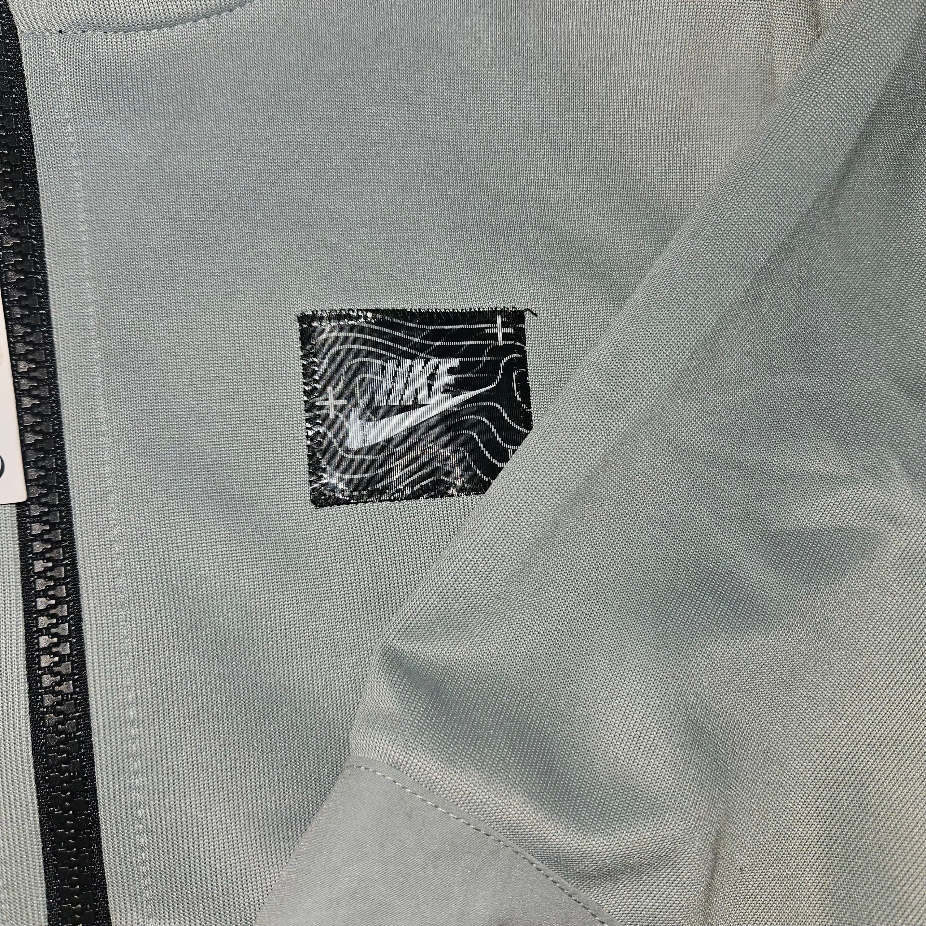 Nike Air Max Junior Hoodie – Grey & Black | Ages 13–15 | BNWT